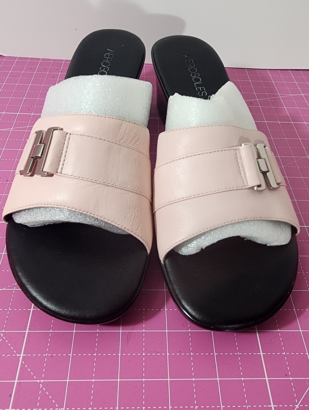 New AEROLOLES - Pink leather sandal